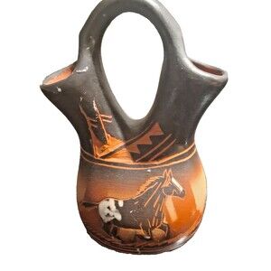 Navajo Little Dine Horse 2006 Hand Etched Pottery Wedding Vase Signed